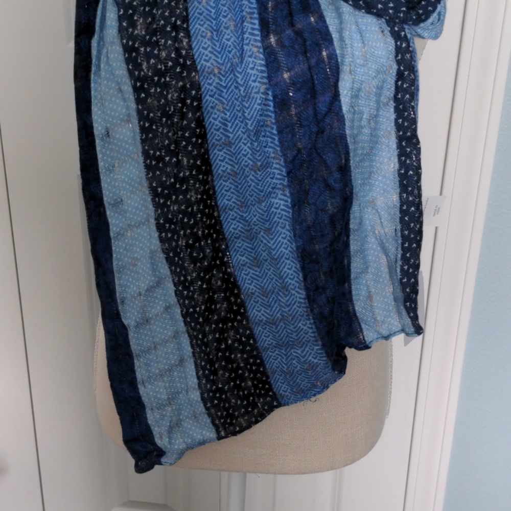 Ladies Scarf - Picture 3 of 6
